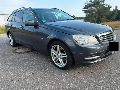 Gebraucht Mercedes C220 170 PS (125 kW) 2010 Grau Kombi