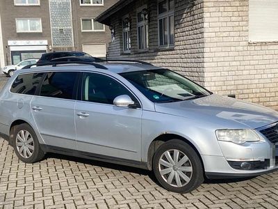 Gebraucht VW Passat Individual 140 PS (102 kW) 2008 Silber Kombi