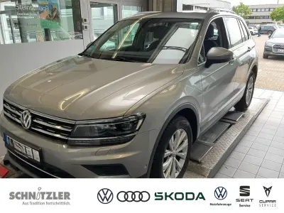 Gebraucht VW Tiguan Highline 190 PS (139 kW) 2020 Tungsten silver (metallic) SUV
