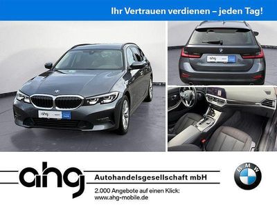 Grau Gebraucht 2020 BMW 320 Advantage Kombi | 25.930 € (Teuer)