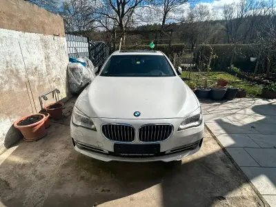 Gebraucht BMW 730 245 PS (180 kW) 2014 Weiß Limousine