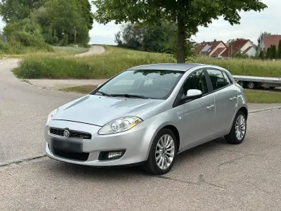 Gebraucht Fiat Bravo 120 PS (88 kW) 2008 Silber Kleinwagen