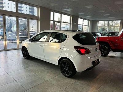 Gebraucht Opel Corsa Color Edition 101 PS (74 kW) 2015 Weiß Kleinwagen
