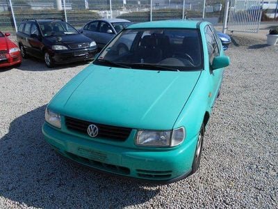 Gebraucht VW Polo Basis 54 PS (39 kW) 1995 Grün Limousine