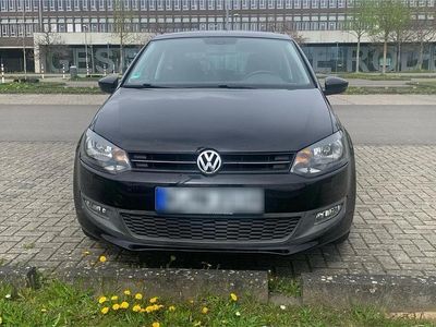 Gebraucht VW Polo 70 PS (51 kW) 2010 Schwarz Kleinwagen