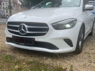Mercedes B180