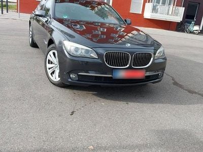 Usata BMW 740 306 CV (225 kW) 2011 Nero Berlina
