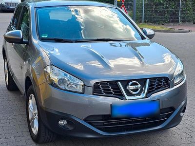 Gebraucht Nissan Qashqai Acenta 141 PS (103 kW) 2013 Grau SUV