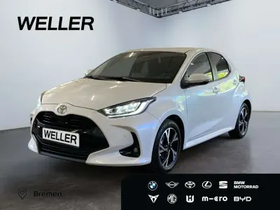 Neu Toyota Yaris Hybrid 116 PS (85 kW) 2025 Weiss Kleinwagen