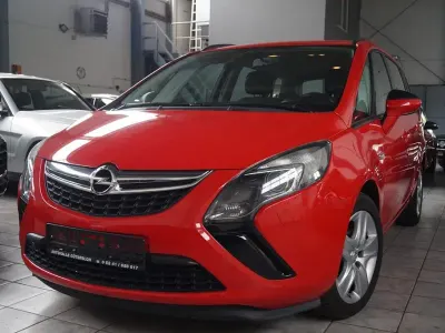 Gebraucht Opel Zafira Tourer Edition 150 PS (110 kW) 2014 Rot Van / Kleinbus