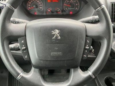 Gebraucht Peugeot Boxer 140 PS (102 kW) 2024 Weiß Van