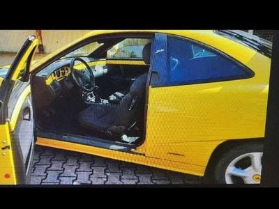 Second-hand Fiat Coupé 131 CP (96 kW) 1997 Galben Coupe