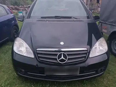 Gebraucht Mercedes A160 95 PS (69 kW) 2010 Schwarz Kleinwagen