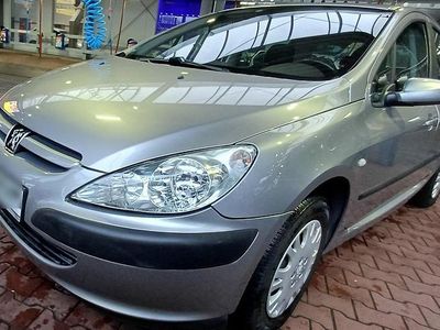 Silber Gebraucht 2003 Peugeot 307 Limousine | 3.400 € (Teuer)
