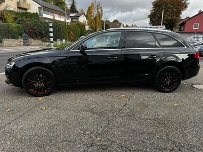 Schwarz Gebraucht 2015 Audi A4 Limousine | 8.999 €