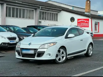 Gebraucht Renault Mégane Coupé 131 PS (96 kW) 2010 Weiß Coupé