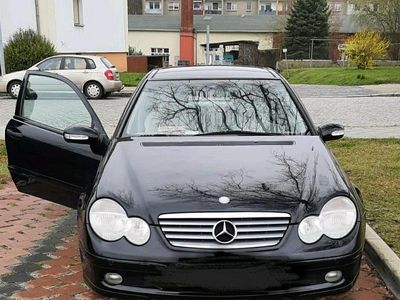 Gebraucht Mercedes C200 163 PS (119 kW) 2001 Schwarz Coupé