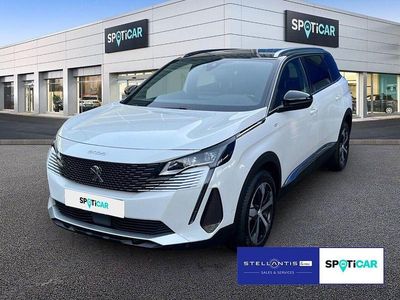 Weiß perlmuttweiß Gebraucht 2023 Peugeot 5008 GTi Van / Kleinbus | 27.390 € (Fairer Preis)