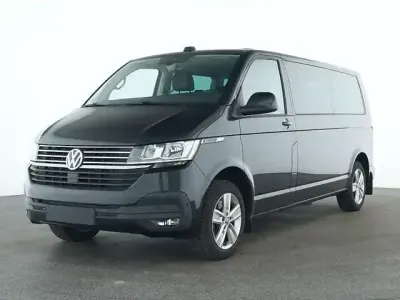 Gebraucht VW Caravelle Comfortline 150 PS (110 kW) 2023 Deep black Van
