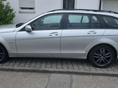 Gebraucht Mercedes C200 Elegance 136 PS (100 kW) 2011 Silber Kombi