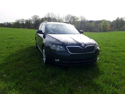 gebraucht Skoda Superb 3T Kombi 2.0TDI DSG NAVI Facelift