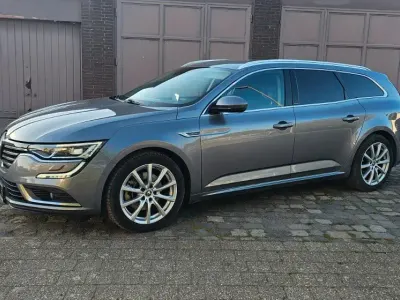 Second-hand Renault Talisman Initiale Paris 160 CP (117 kW) 2017 Gri Break