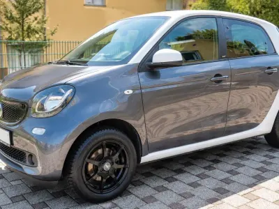 Używany Smart ForFour 71 KM (52 kW) 2017 Szary Hatchback