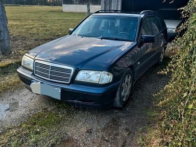 Gebraucht Mercedes C200 164 PS (120 kW) 2001 Blau Kombi