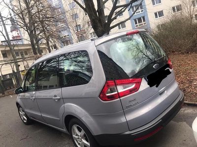Gebraucht Ford Galaxy 140 PS (102 kW) 2012 Grau Van / Kleinbus
