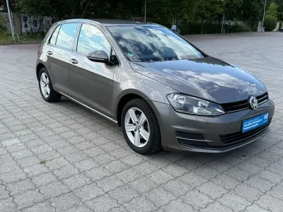 Gebraucht VW Golf VII Comfortline 122 PS (89 kW) 2013 Grau Limousine
