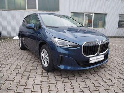 Gebraucht BMW 218 Active Tourer Luxury Line 150 PS (110 kW) 2023 Blau Van / Kleinbus