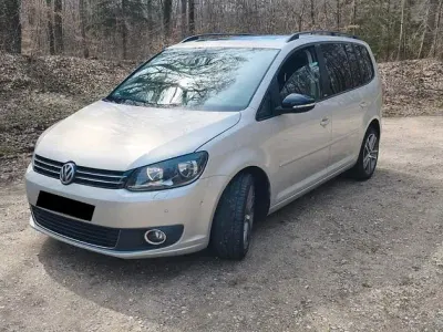 Gebraucht VW Touran Style 105 PS (77 kW) 2012 Silber Van / Kleinbus