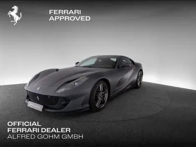 Gebraucht Ferrari 812 795 PS (584 kW) 2021 Grigio silverstone Coupé