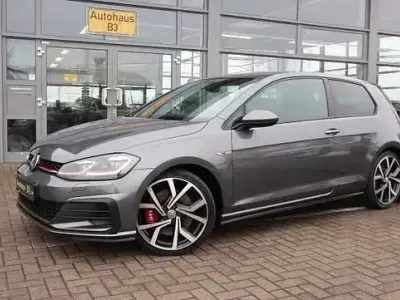 Gebraucht VW Golf VII GTI 245 PS (180 kW) 2018 Grau Limousine