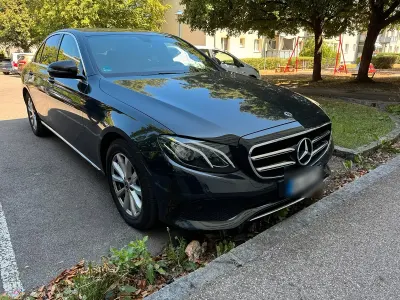 Gebraucht Mercedes E220 194 PS (142 kW) 2019 Andere farben Limousine