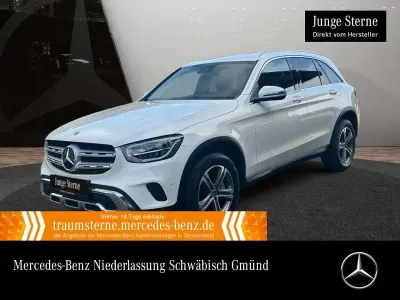Gebraucht Mercedes GLC300e 194 PS (142 kW) 2022 Polarweiß SUV