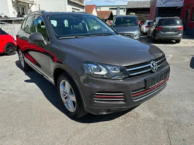 Gebraucht VW Touareg 239 PS (175 kW) 2010 Grau SUV