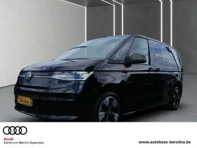 Gebraucht VW Multivan Life 150 PS (110 kW) 2025 Schwarz Van / Kleinbus