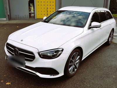 Gebraucht Mercedes E220 Business 200 PS (147 kW) 2023 Weiß Limousine