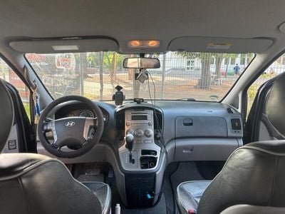 Hyundai H-1