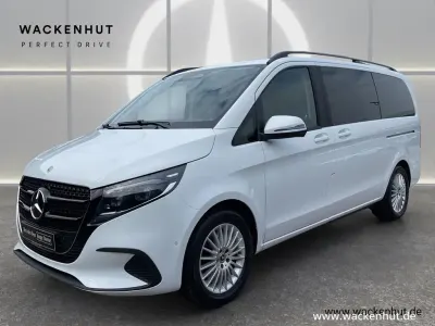 Gebraucht Mercedes V220 Style 163 PS (119 kW) 2025 Weiss Van / Kleinbus