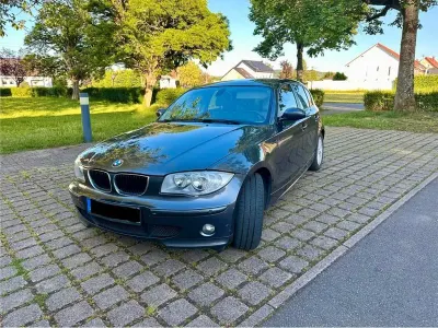 Gebraucht BMW 118 122 PS (89 kW) 2005 Grau Kleinwagen
