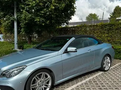 Gebraucht Mercedes E400 333 PS (244 kW) 2014 Blau Cabrio