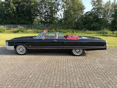Używany Chrysler Imperial 204 KM (150 kW) 1968 Czarny Kabriolet