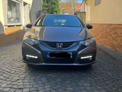 Brugt Honda Civic Comfort 141 HK (103 kW) 2012 Brun Sedan