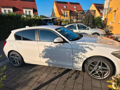 Gebraucht BMW 116 136 PS (100 kW) 2012 Weiß Kleinwagen