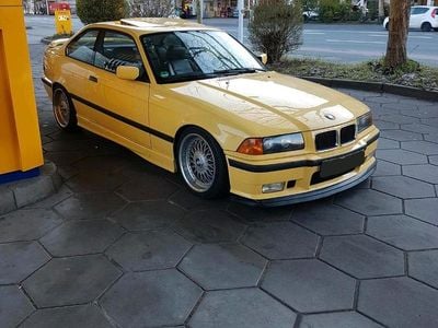 Gelb Gebraucht 1993 BMW 325 M Sport Coupé | 10.990 €