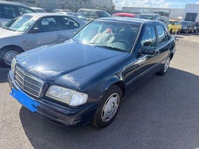 Mercedes C180