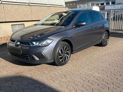 Gebraucht VW Polo 110 PS (80 kW) 2023 Grau Kleinwagen