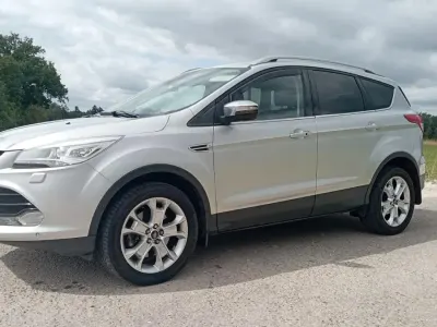Gebraucht Ford Kuga 140 PS (102 kW) 2013 Grau SUV